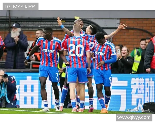 德甲激战曼联与里昂战平点球大战引发全场狂欢